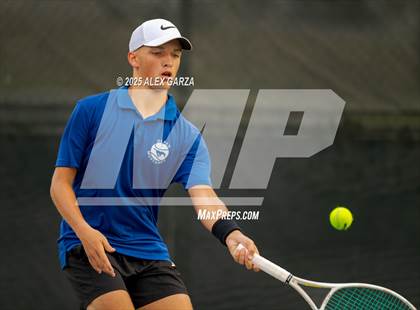 Thumbnail 3 in UIL Tennis 1A & 2A Boys Semifinals photogallery.