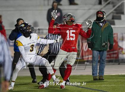 Thumbnail 2 in Parkland vs. Central Catholic (PIAA Class AAAA Final) photogallery.