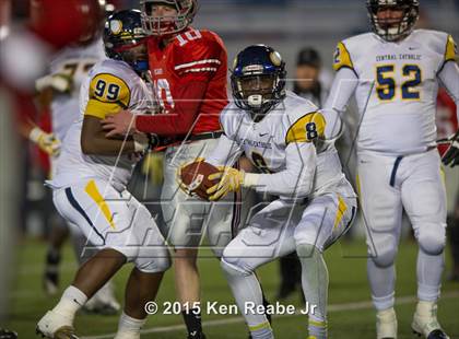 Thumbnail 3 in Parkland vs. Central Catholic (PIAA Class AAAA Final) photogallery.