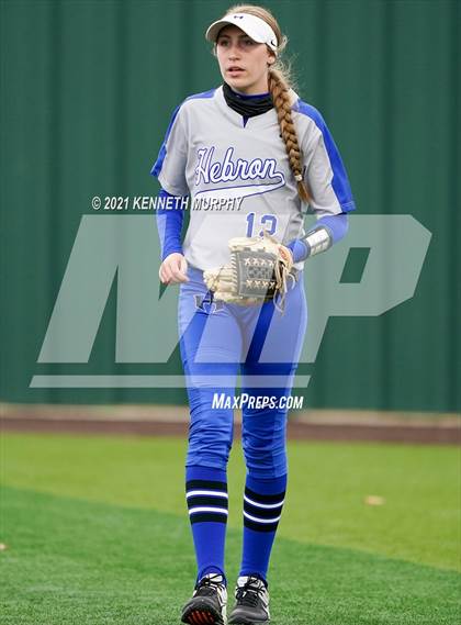 Thumbnail 2 in North Forney vs Hebron (Ellis County Invitational) photogallery.