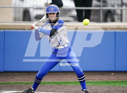 Thumbnail 2 in North Forney vs Hebron (Ellis County Invitational) photogallery.