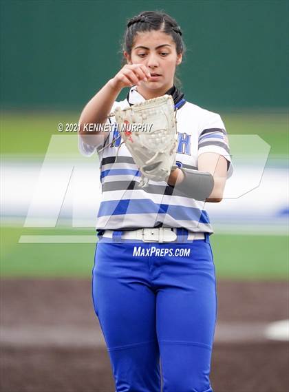 Thumbnail 2 in North Forney vs Hebron (Ellis County Invitational) photogallery.