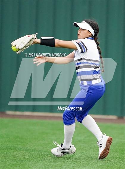Thumbnail 1 in North Forney vs Hebron (Ellis County Invitational) photogallery.