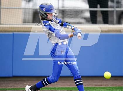 Thumbnail 3 in North Forney vs Hebron (Ellis County Invitational) photogallery.