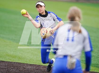 Thumbnail 1 in North Forney vs Hebron (Ellis County Invitational) photogallery.