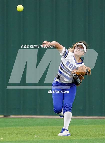 Thumbnail 3 in North Forney vs Hebron (Ellis County Invitational) photogallery.