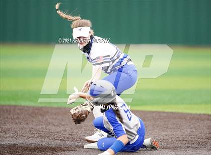 Thumbnail 1 in North Forney vs Hebron (Ellis County Invitational) photogallery.