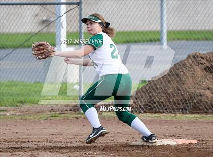 Thumbnail 3 in Rosemont @ Monterey Trail photogallery.