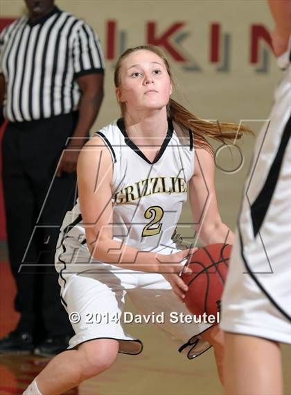 Thumbnail 2 in Valley Christian vs. Golden Sierra (Lady Viking Classic) photogallery.