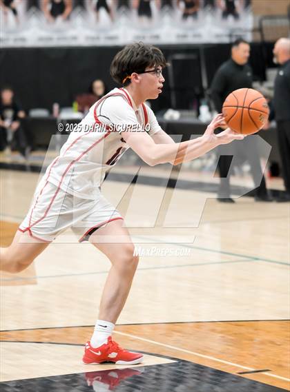 Thumbnail 3 in Notre Dame (SO) vs. Coronado  (Hoophall West - Nike TOC) photogallery.
