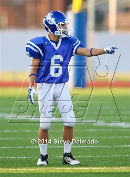 Thumbnail 3 in Brother Martin vs. East Jefferson photogallery.