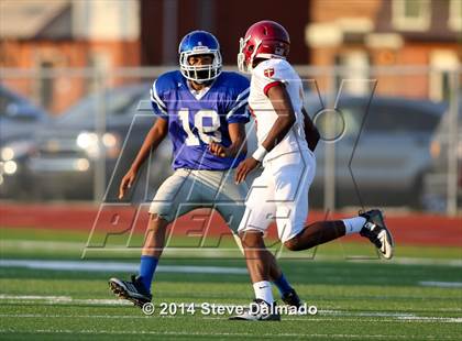 Thumbnail 2 in Brother Martin vs. East Jefferson photogallery.
