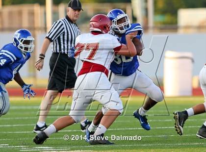 Thumbnail 2 in Brother Martin vs. East Jefferson photogallery.