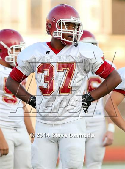Thumbnail 3 in Brother Martin vs. East Jefferson photogallery.