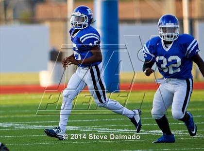 Thumbnail 3 in Brother Martin vs. East Jefferson photogallery.