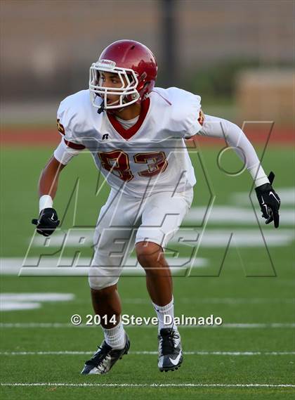 Thumbnail 3 in Brother Martin vs. East Jefferson photogallery.