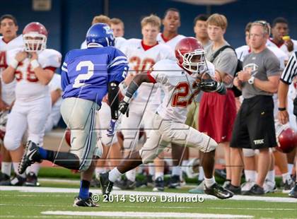 Thumbnail 2 in Brother Martin vs. East Jefferson photogallery.