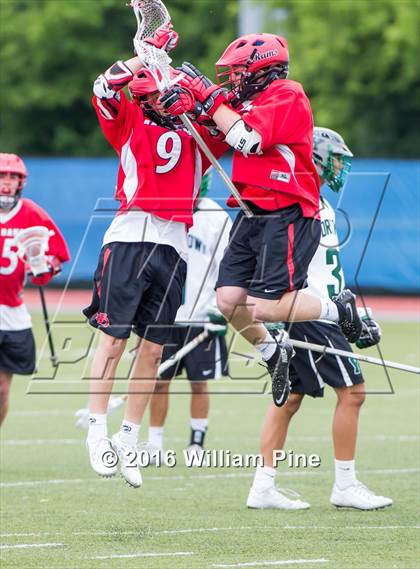 Thumbnail 2 in Yorktown vs. Jamesville-DeWitt (NYSPHSAA Class B Final) photogallery.