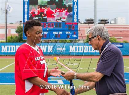 Thumbnail 2 in Yorktown vs. Jamesville-DeWitt (NYSPHSAA Class B Final) photogallery.
