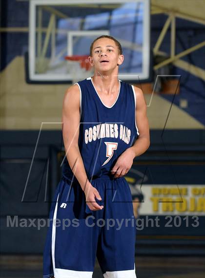 Thumbnail 1 in Cosumnes Oaks vs. Ponderosa (Trojan Toss-Up) photogallery.