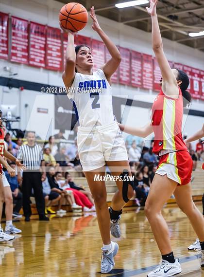 Thumbnail 1 in South Medford vs Incarnate Word (Iolani Classic Honolulu - Championship) photogallery.