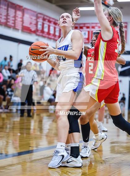 Thumbnail 2 in South Medford vs Incarnate Word (Iolani Classic Honolulu - Championship) photogallery.