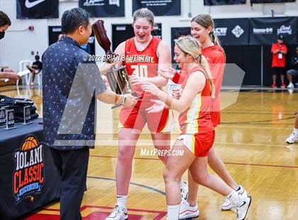 Thumbnail 2 in South Medford vs Incarnate Word (Iolani Classic Honolulu - Championship) photogallery.