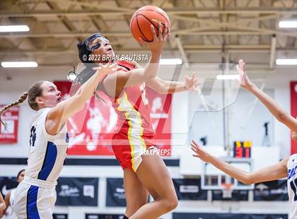 Thumbnail 2 in South Medford vs Incarnate Word (Iolani Classic Honolulu - Championship) photogallery.
