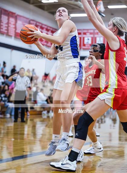 Thumbnail 1 in South Medford vs Incarnate Word (Iolani Classic Honolulu - Championship) photogallery.