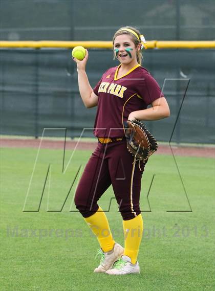 Thumbnail 1 in Deer Park vs Brazoswood (UIL 5A Regional Playoff) photogallery.