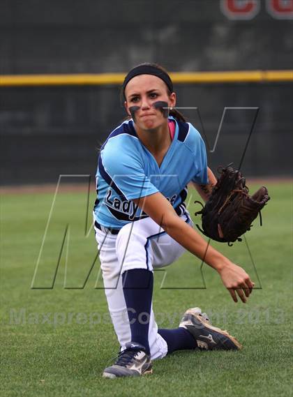 Thumbnail 2 in Deer Park vs Brazoswood (UIL 5A Regional Playoff) photogallery.