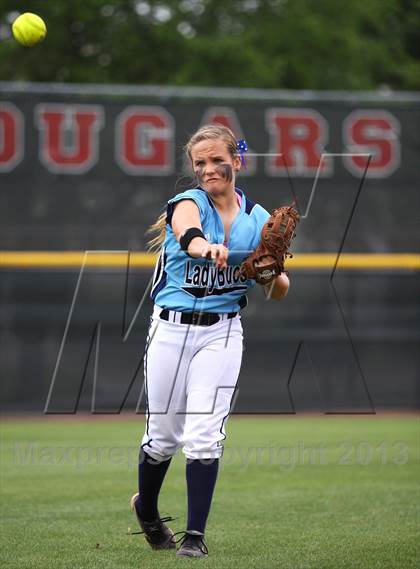 Thumbnail 3 in Deer Park vs Brazoswood (UIL 5A Regional Playoff) photogallery.