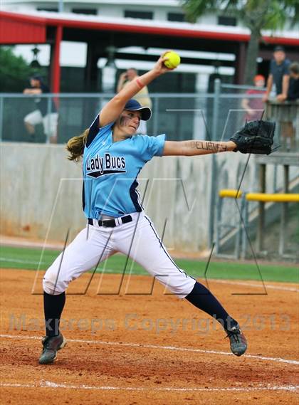 Thumbnail 2 in Deer Park vs Brazoswood (UIL 5A Regional Playoff) photogallery.