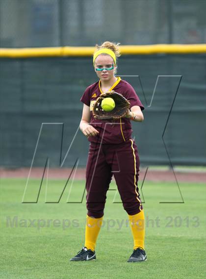 Thumbnail 1 in Deer Park vs Brazoswood (UIL 5A Regional Playoff) photogallery.
