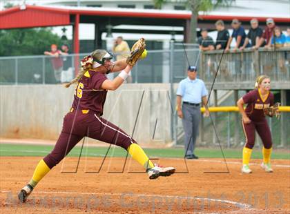 Thumbnail 2 in Deer Park vs Brazoswood (UIL 5A Regional Playoff) photogallery.