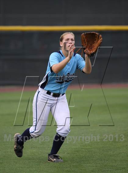Thumbnail 3 in Deer Park vs Brazoswood (UIL 5A Regional Playoff) photogallery.