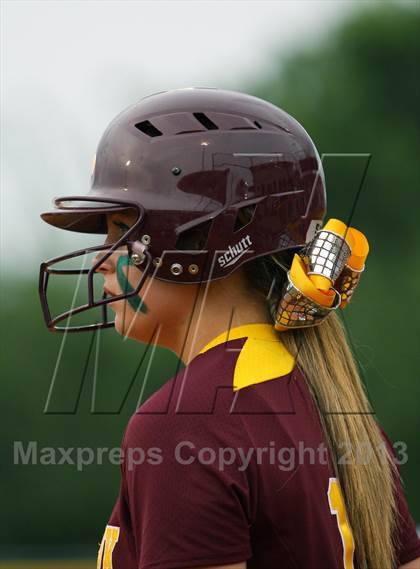 Thumbnail 3 in Deer Park vs Brazoswood (UIL 5A Regional Playoff) photogallery.