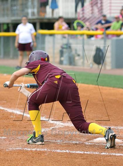 Thumbnail 1 in Deer Park vs Brazoswood (UIL 5A Regional Playoff) photogallery.