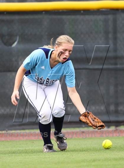 Thumbnail 2 in Deer Park vs Brazoswood (UIL 5A Regional Playoff) photogallery.