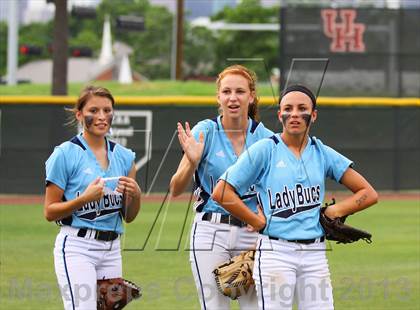 Thumbnail 3 in Deer Park vs Brazoswood (UIL 5A Regional Playoff) photogallery.