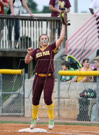 Thumbnail 2 in Deer Park vs Brazoswood (UIL 5A Regional Playoff) photogallery.