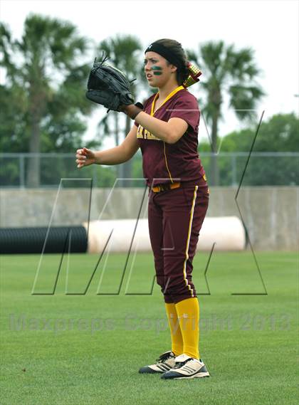 Thumbnail 3 in Deer Park vs Brazoswood (UIL 5A Regional Playoff) photogallery.