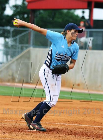 Thumbnail 3 in Deer Park vs Brazoswood (UIL 5A Regional Playoff) photogallery.