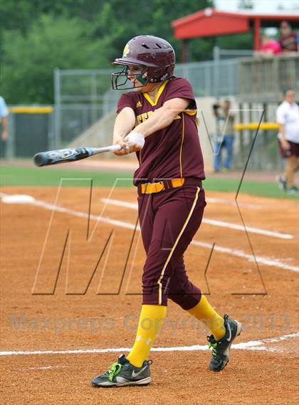Thumbnail 2 in Deer Park vs Brazoswood (UIL 5A Regional Playoff) photogallery.