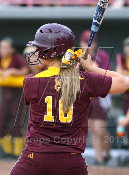 Thumbnail 3 in Deer Park vs Brazoswood (UIL 5A Regional Playoff) photogallery.