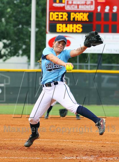 Thumbnail 2 in Deer Park vs Brazoswood (UIL 5A Regional Playoff) photogallery.