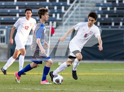 Thumbnail 3 in Denver East vs. Broomfield (CHSAA 5A Final) photogallery.