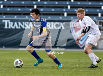 Thumbnail 3 in Denver East vs. Broomfield (CHSAA 5A Final) photogallery.