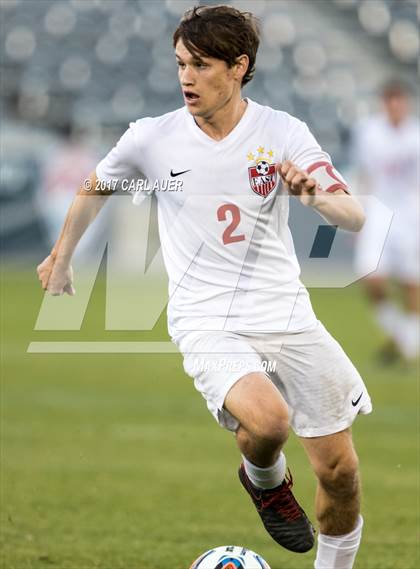 Thumbnail 3 in Denver East vs. Broomfield (CHSAA 5A Final) photogallery.