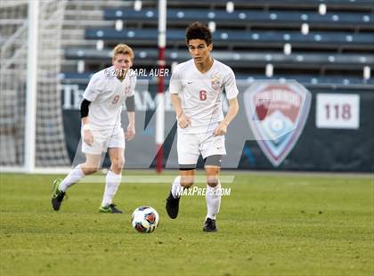 Thumbnail 2 in Denver East vs. Broomfield (CHSAA 5A Final) photogallery.
